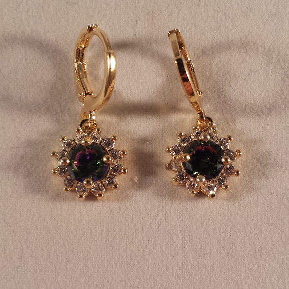 18K Yellow Gold Filled Flower Mystical Purple Diamond Zircon Earrings Gorgeous - Picture 2 of 2